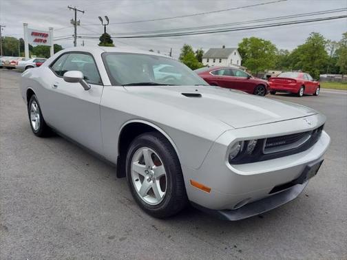 2010 Dodge Challenger SE