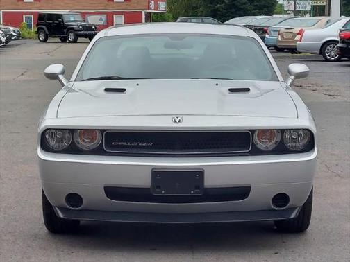 2010 Dodge Challenger SE