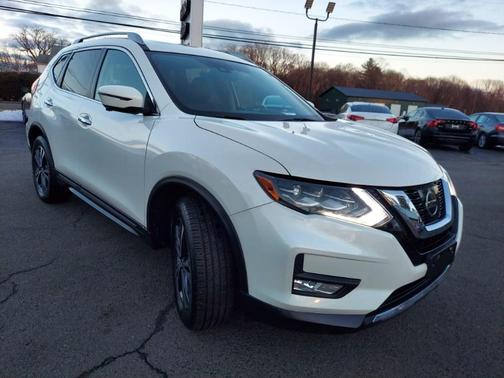 2017 Nissan Rogue SV
