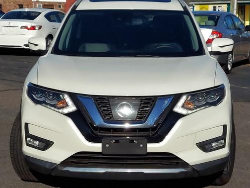 2017 Nissan Rogue SV