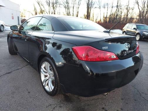 2009 INFINITI G37 Base