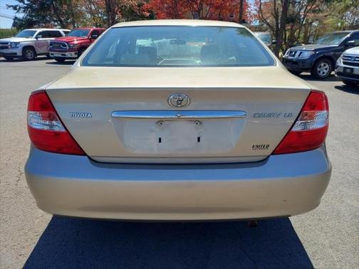 2004 Toyota Camry LE