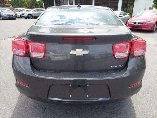 Gray 2013 Chevrolet Malibu 1LS