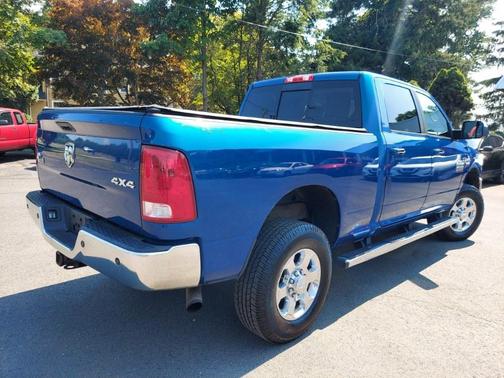 Blue Streak Pearlcoat 2016 RAM 2500 Big Horn