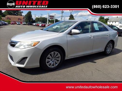2014 Toyota Camry LE