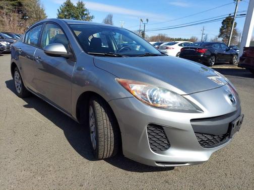 2013 Mazda Mazda3 i Sport