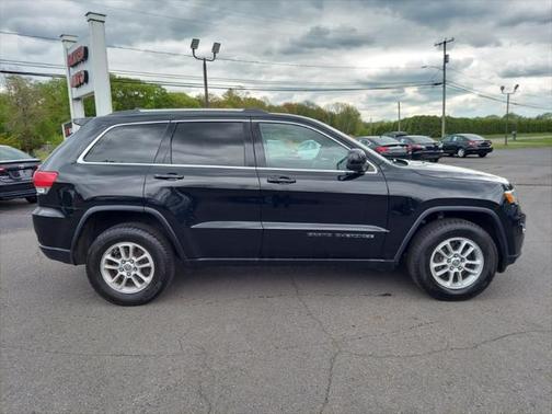 2018 Jeep Grand Cherokee Laredo E
