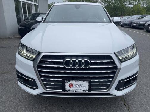 2019 Audi Q7 55 Premium Plus