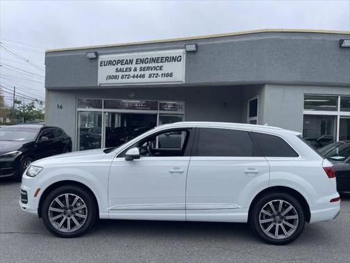 2019 Audi Q7 55 Premium Plus