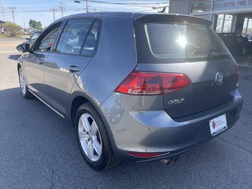 2017 Volkswagen Golf TSI S 4-Door