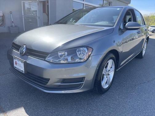 2017 Volkswagen Golf TSI S 4-Door