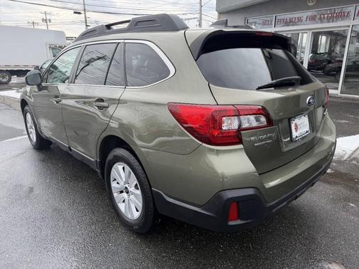 2018 Subaru Outback 2.5i Premium