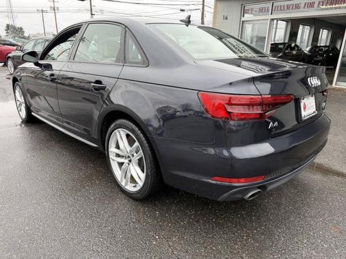 2017 Audi A4 Season of Audi Premium