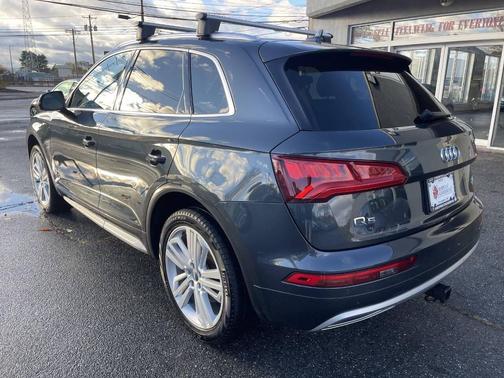 2018 Audi Q5 2.0T Premium Plus