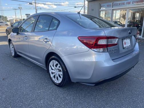 2019 Subaru Impreza 2.0i