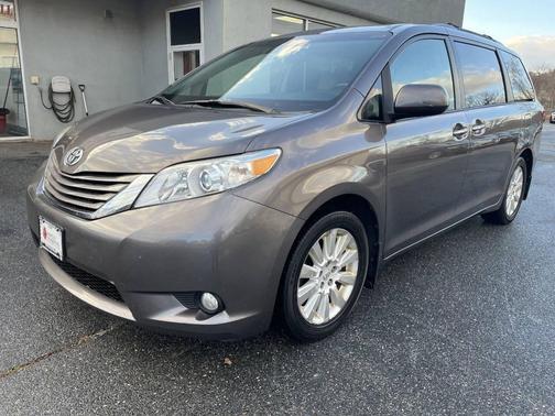 2015 Toyota Sienna XLE