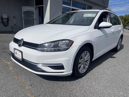 2019 Volkswagen Golf SportWagen TSI S