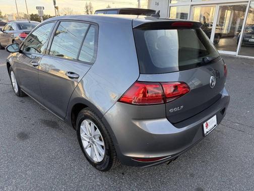 2017 Volkswagen Golf TSI S 4-Door