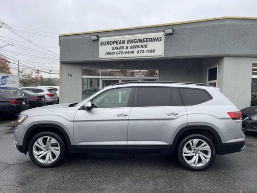 2021 Volkswagen Atlas 3.6L SE w/Technology