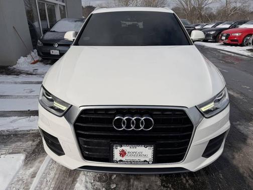 2017 Audi Q3 2.0T Premium