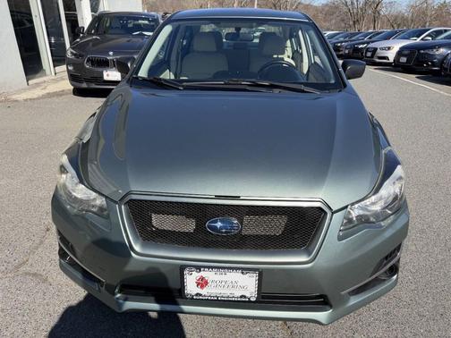 Green 2015 Subaru Impreza 2.0i