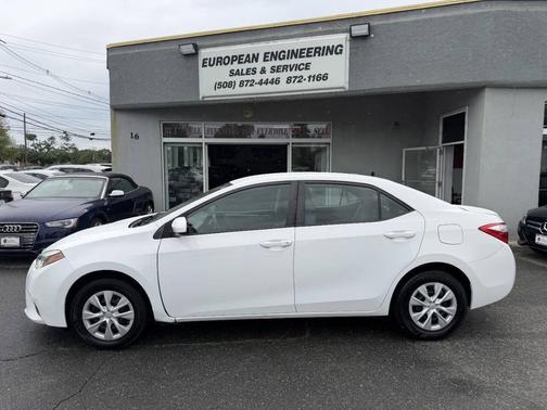 White 2016 Toyota Corolla L