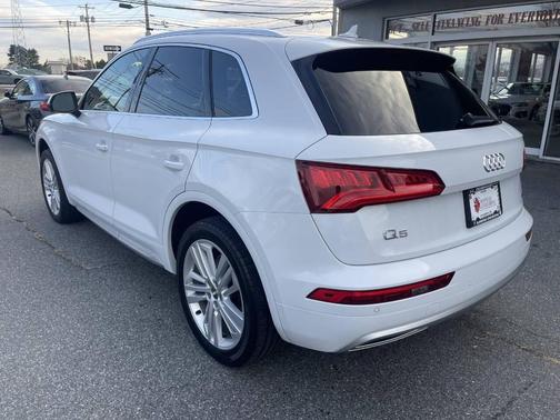 2019 Audi Q5 2.0T Premium Plus