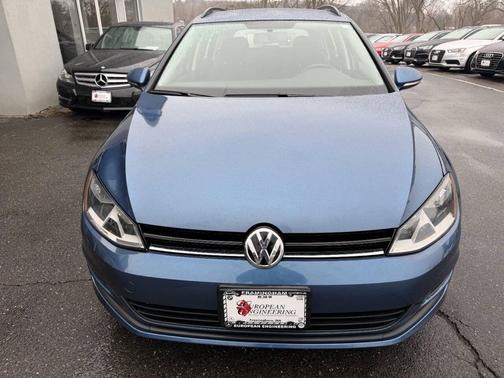 2016 Volkswagen Golf SportWagen TSI S 4-Door