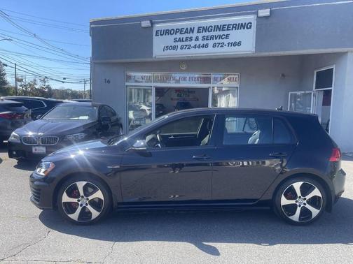 2017 Volkswagen Golf GTI 2.0T S 4-Door
