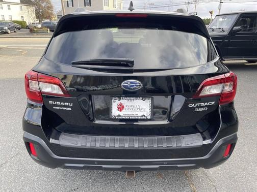 2018 Subaru Outback 3.6R Touring