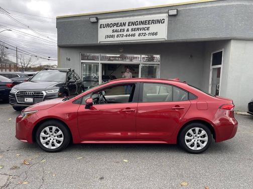 2020 Toyota Corolla LE