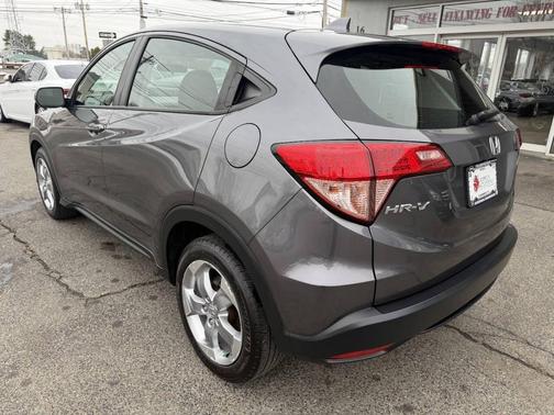 2017 Honda HR-V LX