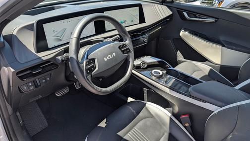 Snow White Pearl 2024 Kia EV6 GT-Line