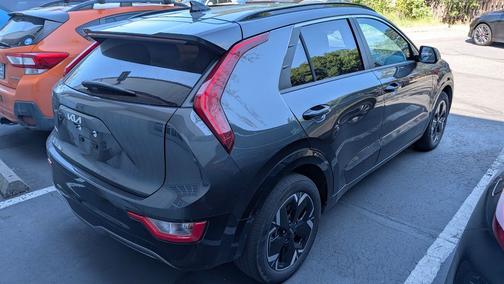 Graphite Gray 2024 Kia Niro EV Wind