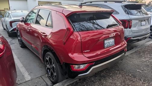 2024 Kia Niro EX Touring