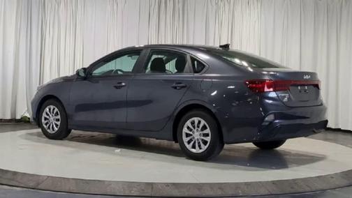 Gravity Gray 2022 Kia Forte FE