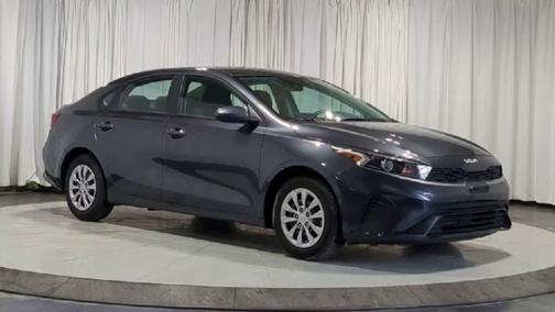Gravity Gray 2022 Kia Forte FE