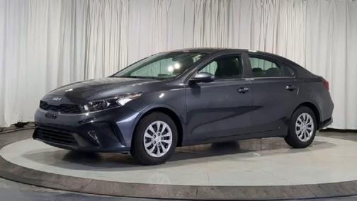 Gravity Gray 2022 Kia Forte FE