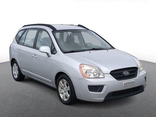 Silver 2008 Kia Rondo LX V6
