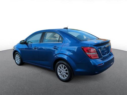2017 Chevrolet Sonic LT