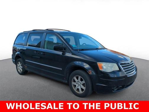 2010 Chrysler Town & Country Touring