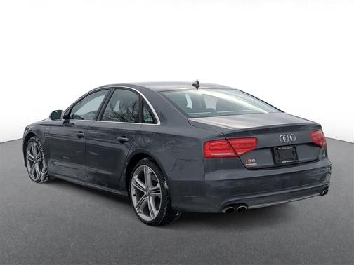 2013 Audi S8 4.0T
