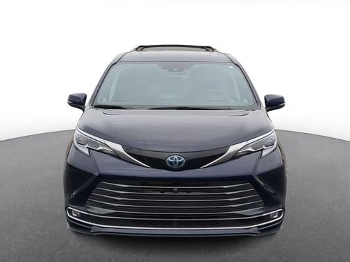 Blueprint 2022 Toyota Sienna Platinum