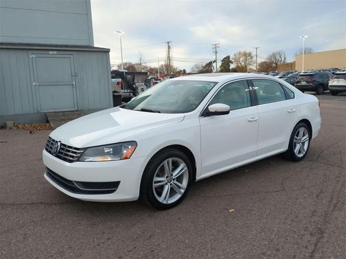 2014 Volkswagen Passat 2.0L TDI DSG SE w/Sunroof