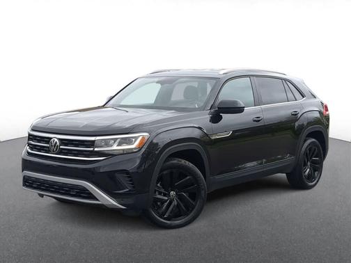 Deep Black Pearl 2023 Volkswagen Atlas Cross Sport 3.6L V6 SE w/Technology