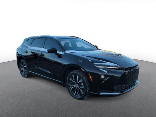 2025 Toyota Crown Signia XLE