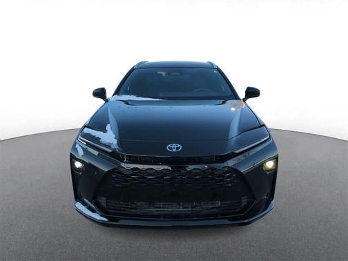 2025 Toyota Crown Signia XLE