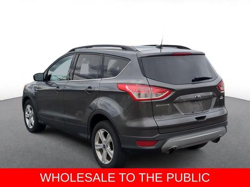 Magnetic 2016 Ford Escape SE
