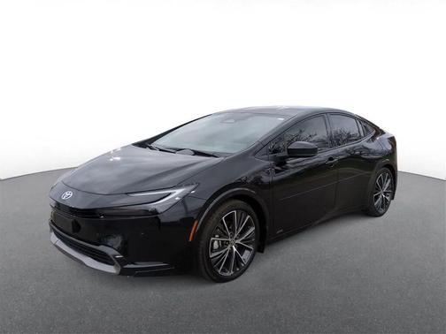 2025 Toyota Prius XLE
