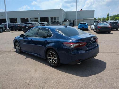 2024 Toyota Camry Hybrid XLE